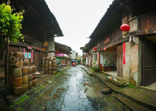 速度与激情3宝娃穿那件红色的AJ球衣是叫什么名字-全方位提供你所需的问答平台
